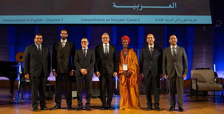 Brahim El Mazned reçoit à Paris le Prix Unesco-Sharjah 2026 pour la culture arabe