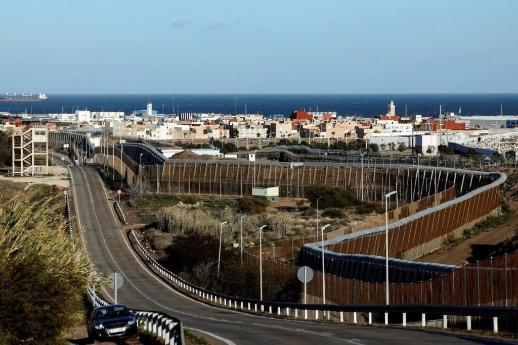 Melilia : appels à supprimer la clôture frontalière avec le Maroc