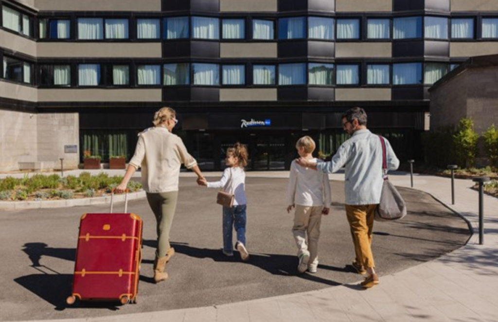 Radisson Hotel Group déploie Price Match, sa technologie d’alignement tarifaire en temps réel basée sur l’IA