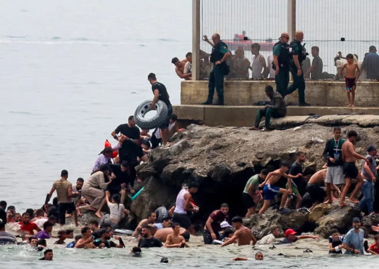 Ceuta et Melilla : l’AMDH met en cause les politiques de l’État et réclame une enquête indépendante