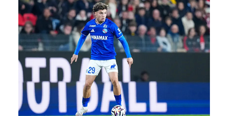 Le footballeur marocain continue de séduire son club : Samir El Mourabet prolonge à Strasbourg jusqu’en 2031